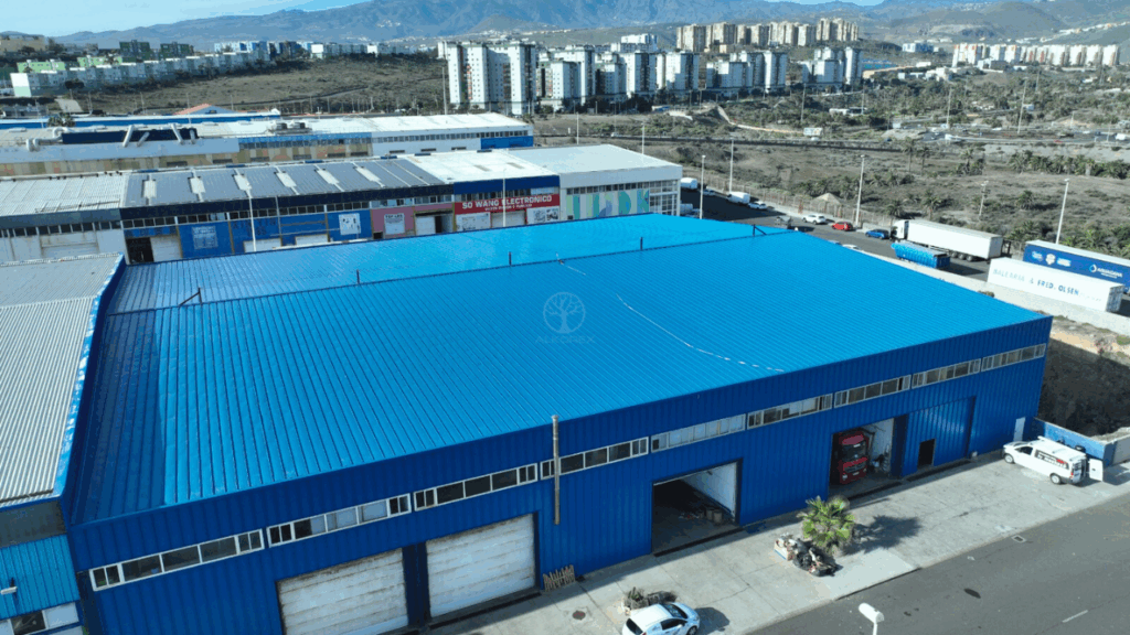 fachadas engatilladas en naves industriales